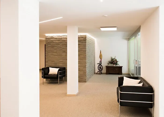 Skyline House Ferienapartments *